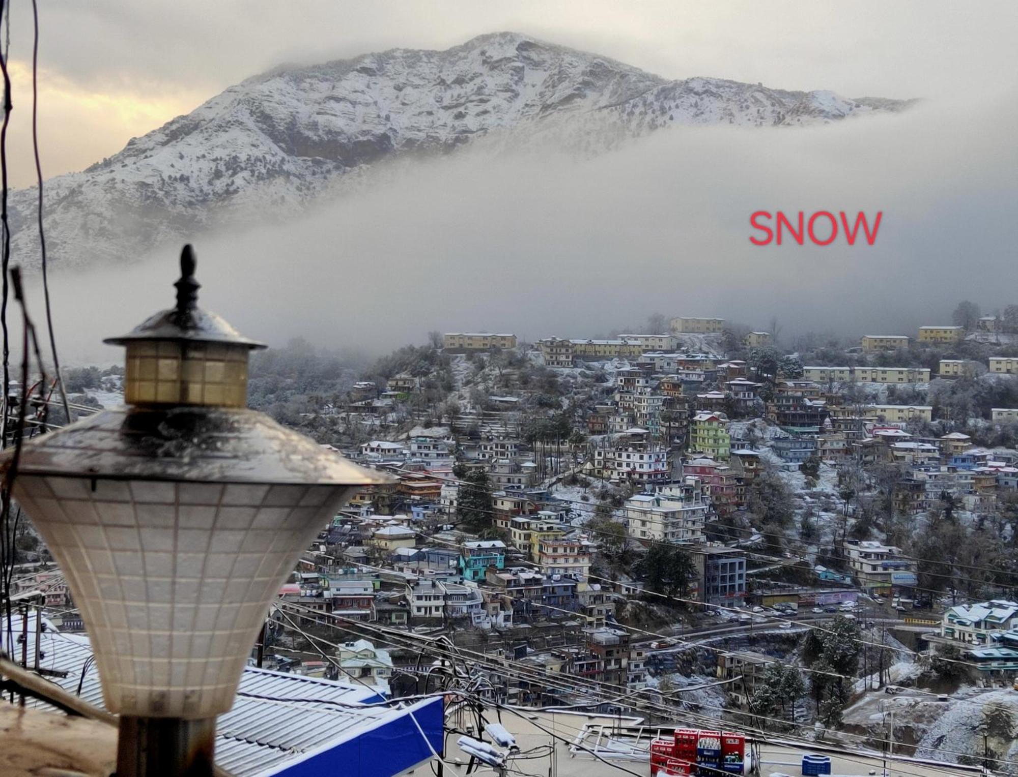 Отель Solan Regency Экстерьер фото